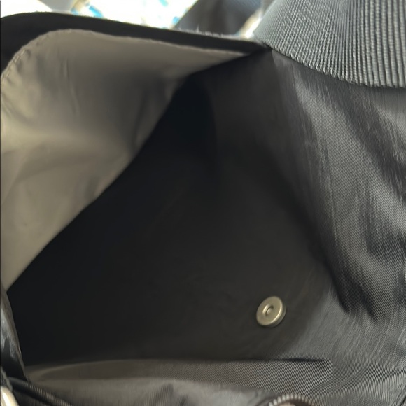 Baggallini Black Shoulder Bag with Adjustable Strap and Silver Hardware - Picture 6 of 11